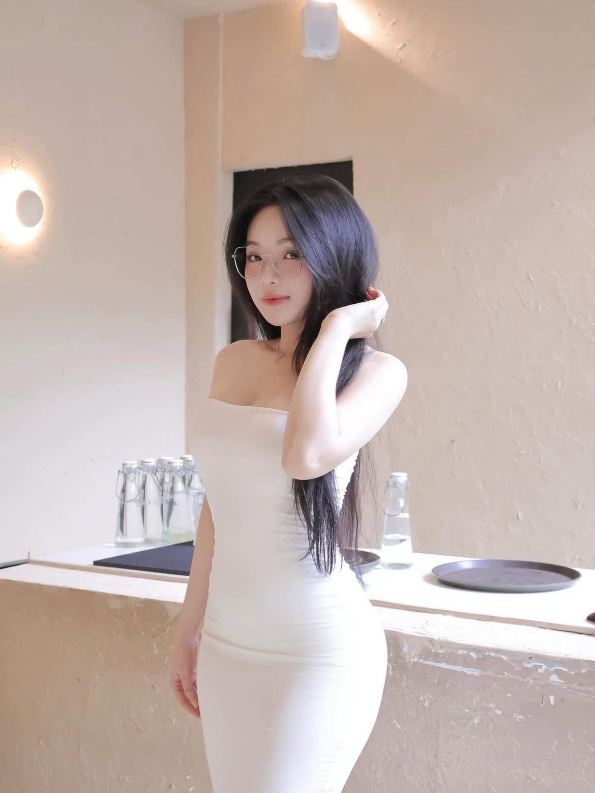 Beauty 02 - 12